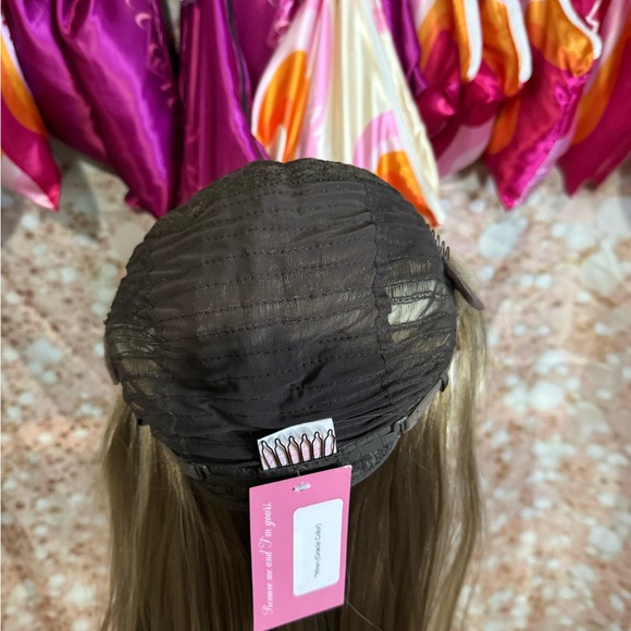 Wren Honey Blonde - Picture 8 of 11